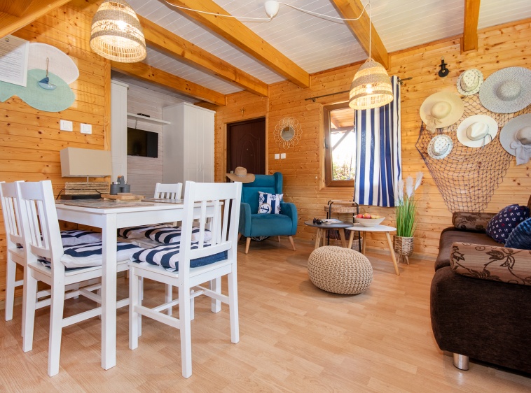 Domki Letniskowe u Grażyny Dębki 1?v=1.0